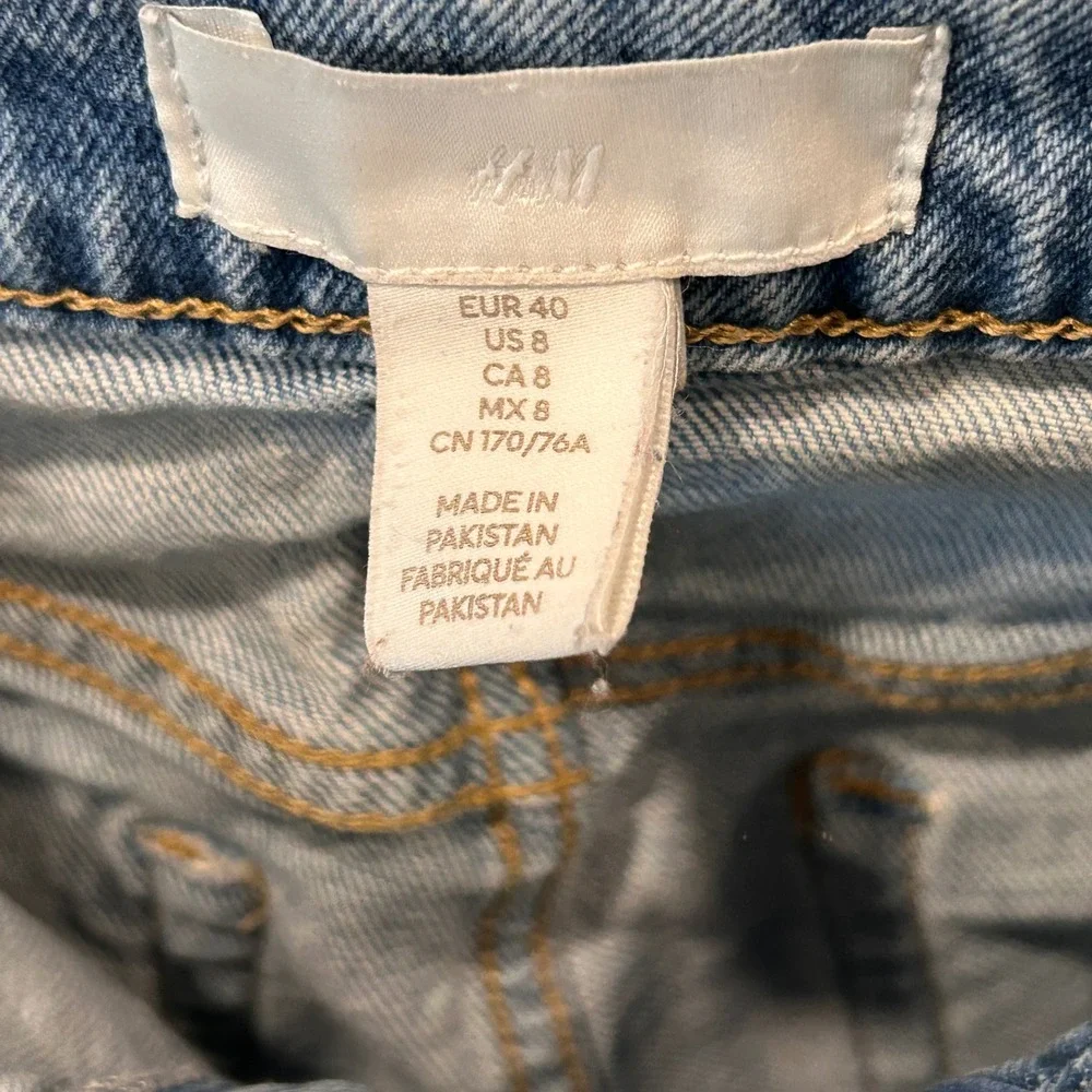 HM Mom High Waist Jeans Light Blue Wash Raw Hem Tapered Leg Womens Size 8